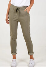 Load image into Gallery viewer, Stretch Non Crush Trouser

