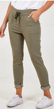Load image into Gallery viewer, Stretch Non Crush Trouser
